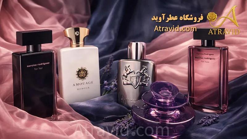 عطر پودری چیست؟ بهترین عطرهای پودری زنانه و مردانه