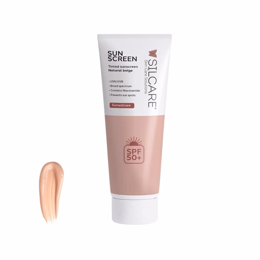 کرم ضد آفتاب رنگی دست و صورت و گردن سیلکر SPF 50 مدل Hydrating محافظ UVA و UVB مناسب برای انواع پوست حجم 50 میلی لیتر